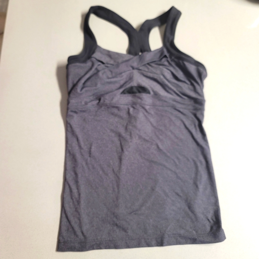 Athleta | Jaya Tank Top w Bra Shelf Twist Front